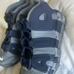 Nike air more uptempo